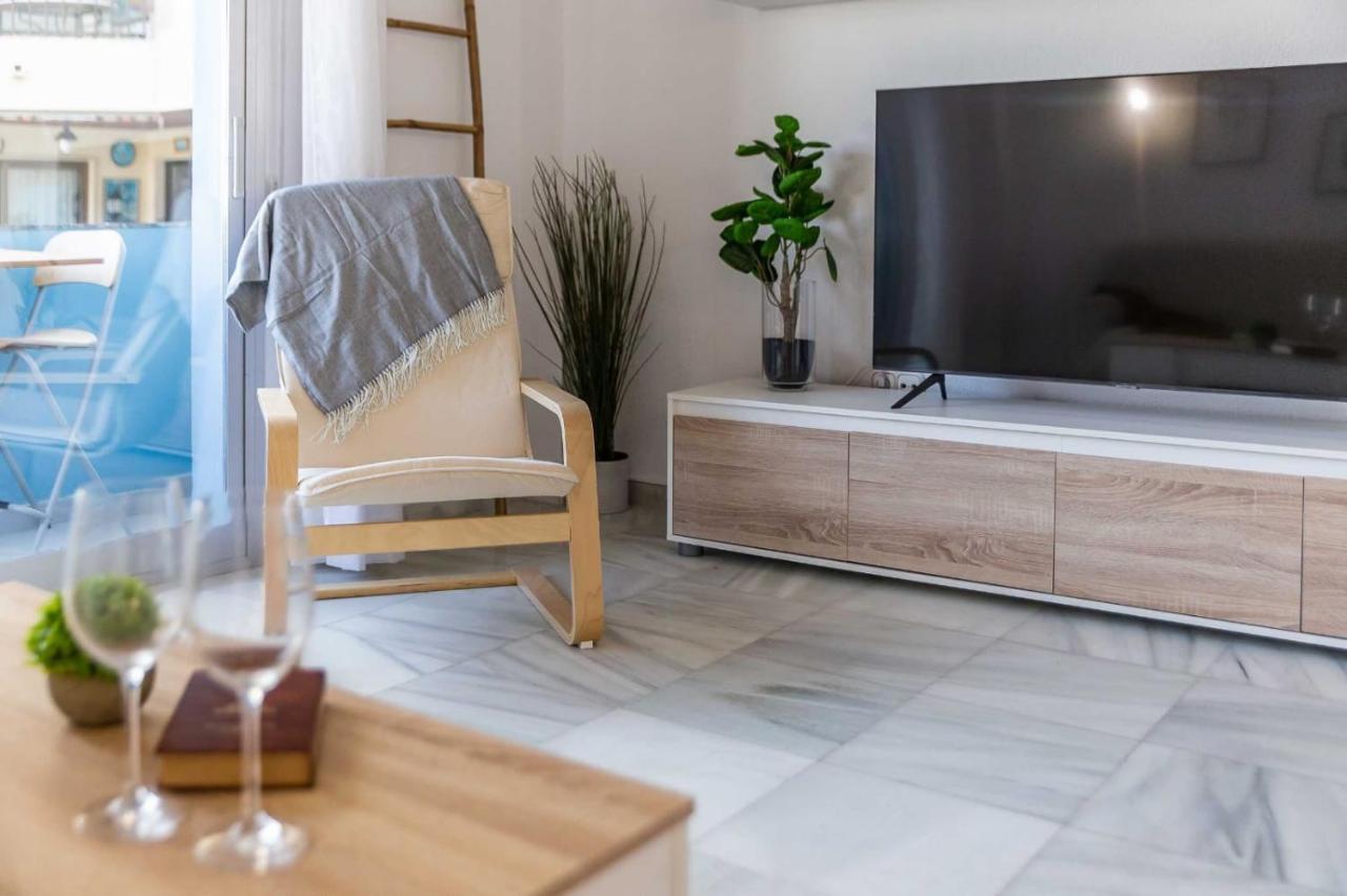 Fuengirola Los Boliches Paseo Maritimo Rey De Espana Esquina Lope De Vega 1 Dormitorio Mas Sofa Cama Salon Mas Cama Supletoria Экстерьер фото
